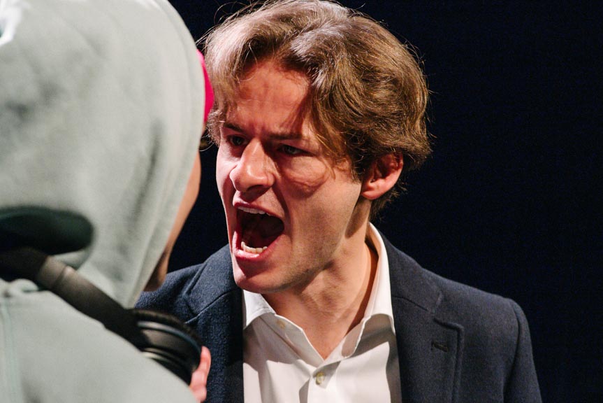 Devenir comédien à l'école de théâtre Le Foyer.