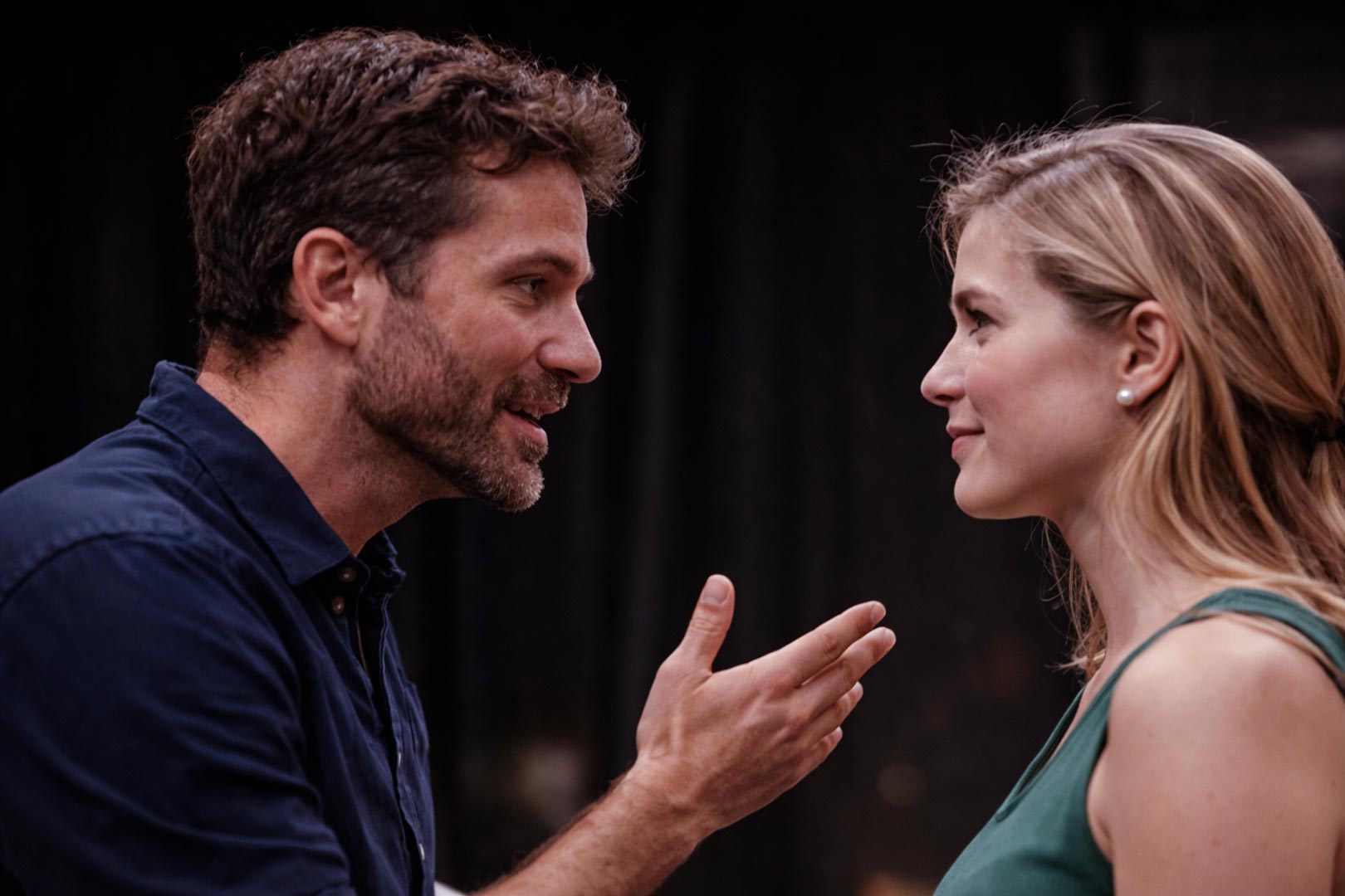 7 réflexes pour écouter un retour en théâtre, trier la critique et en faire un axe de progression.